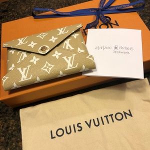 Medium Louis Vuitton Kirigami
